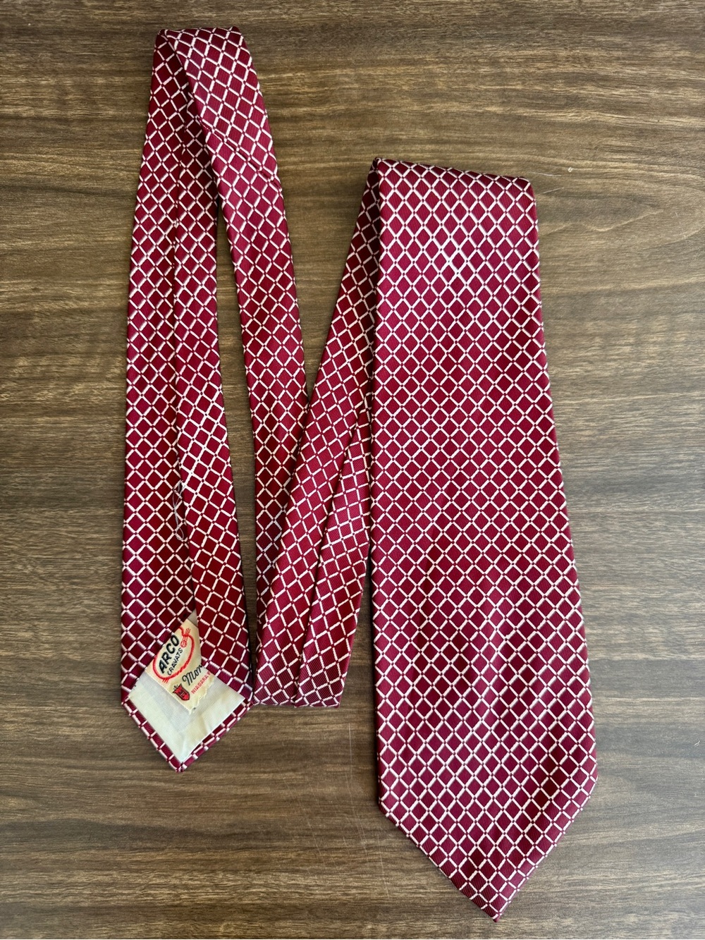 Vintage Arco Cravats Burgundy Geometric Necktie Mid Century Niagara Falls 1950s